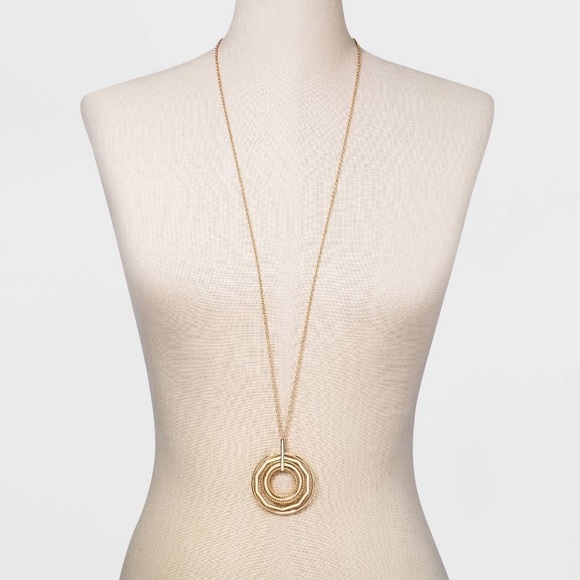 Multi-Ring Gold Pendant Statement Necklace - Picture 2 of 3